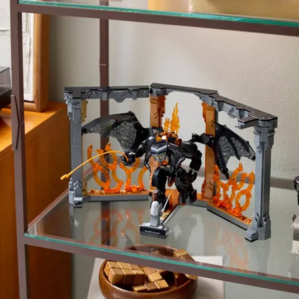 LEGO Icons Yüzüklerin Efendisi: Balrog Kitaplık Dekoru 10367 - 1201 Parça, 18+ Yetişkin Sergilik Yapım Seti