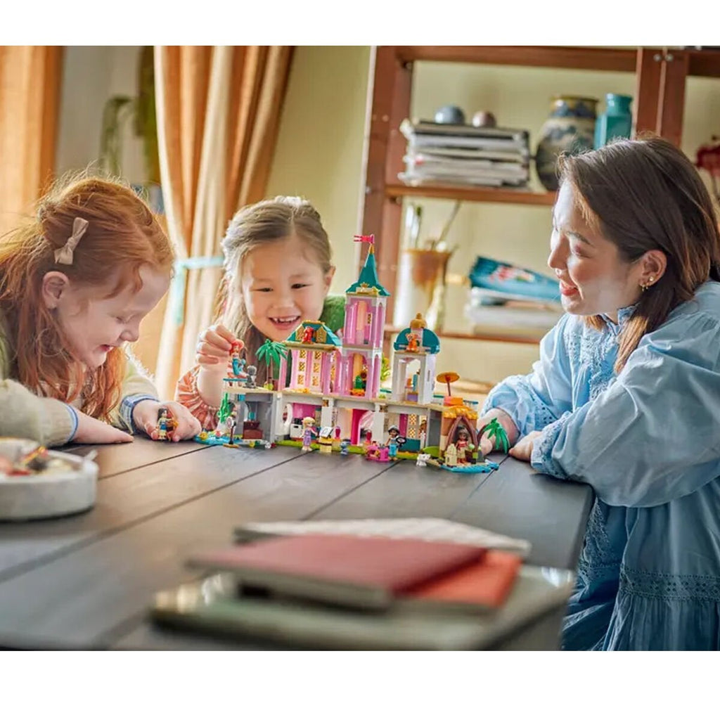 LEGO Disney Prenses Şatosu ve Kraliyet Hayvanları 43267 - 787 Parça Yapım Seti (+6 Yaş)