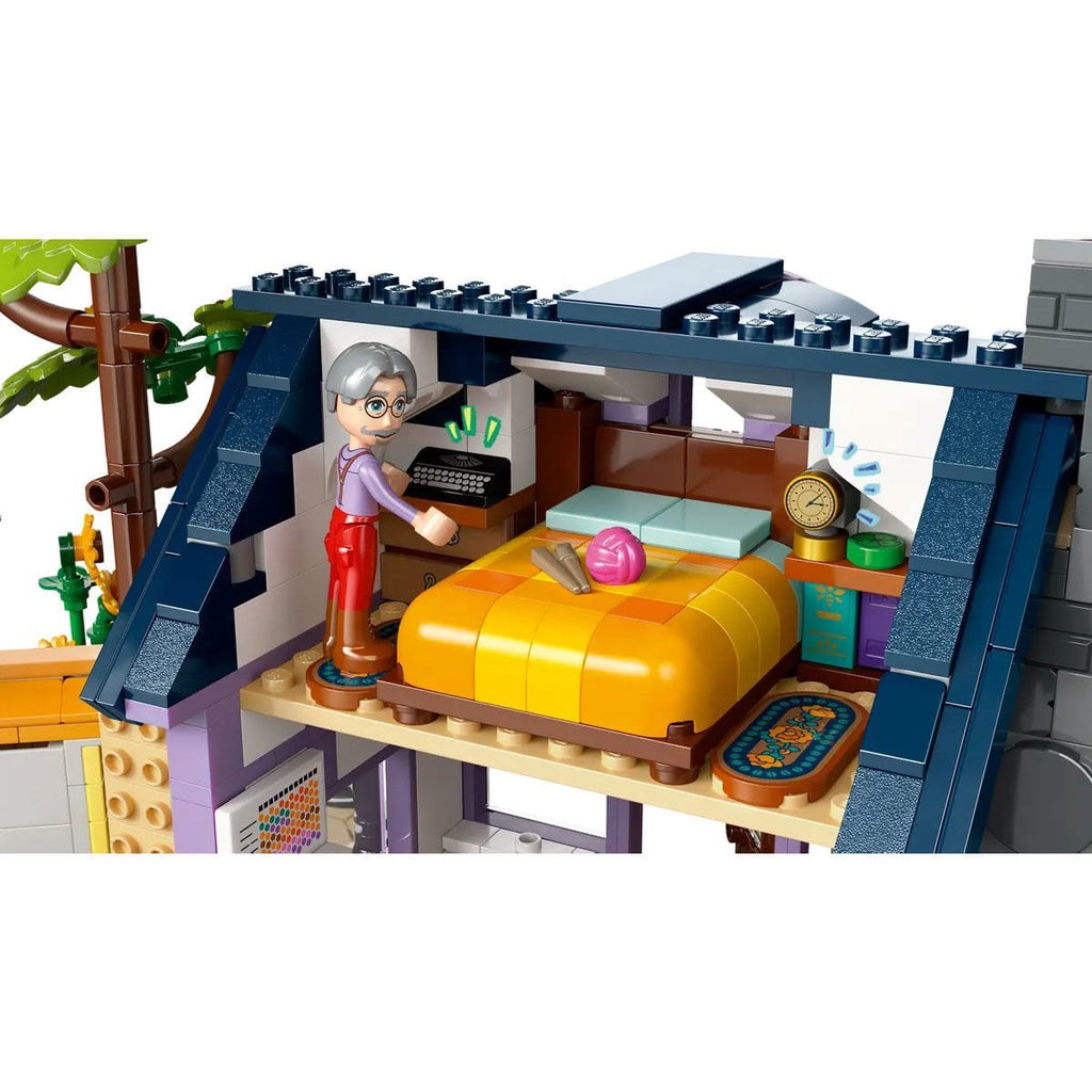 LEGO Friends Arıcıların Evi ve Çiçek Bahçesi 42669 - 1161 Parça Yapım Seti, 12 Yaş ve Üzeri