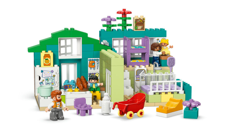 10470 Lego Duplo 3ü1 arada Figürlü Modern Aile Evi 166 parça +2 yaş