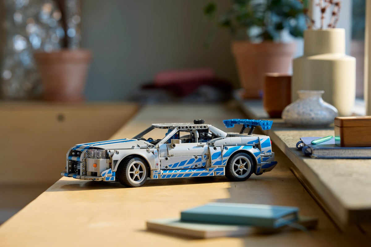 LEGO Technic 2 Fast 2 Furious Nissan Skyline GT-R (R34) Model Araba Yapım Seti - 1410 Parça, 18+ Yaş - 42210