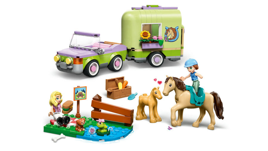 42695 Lego Friends At ve Tay Römorku 279 parça +7 yaş