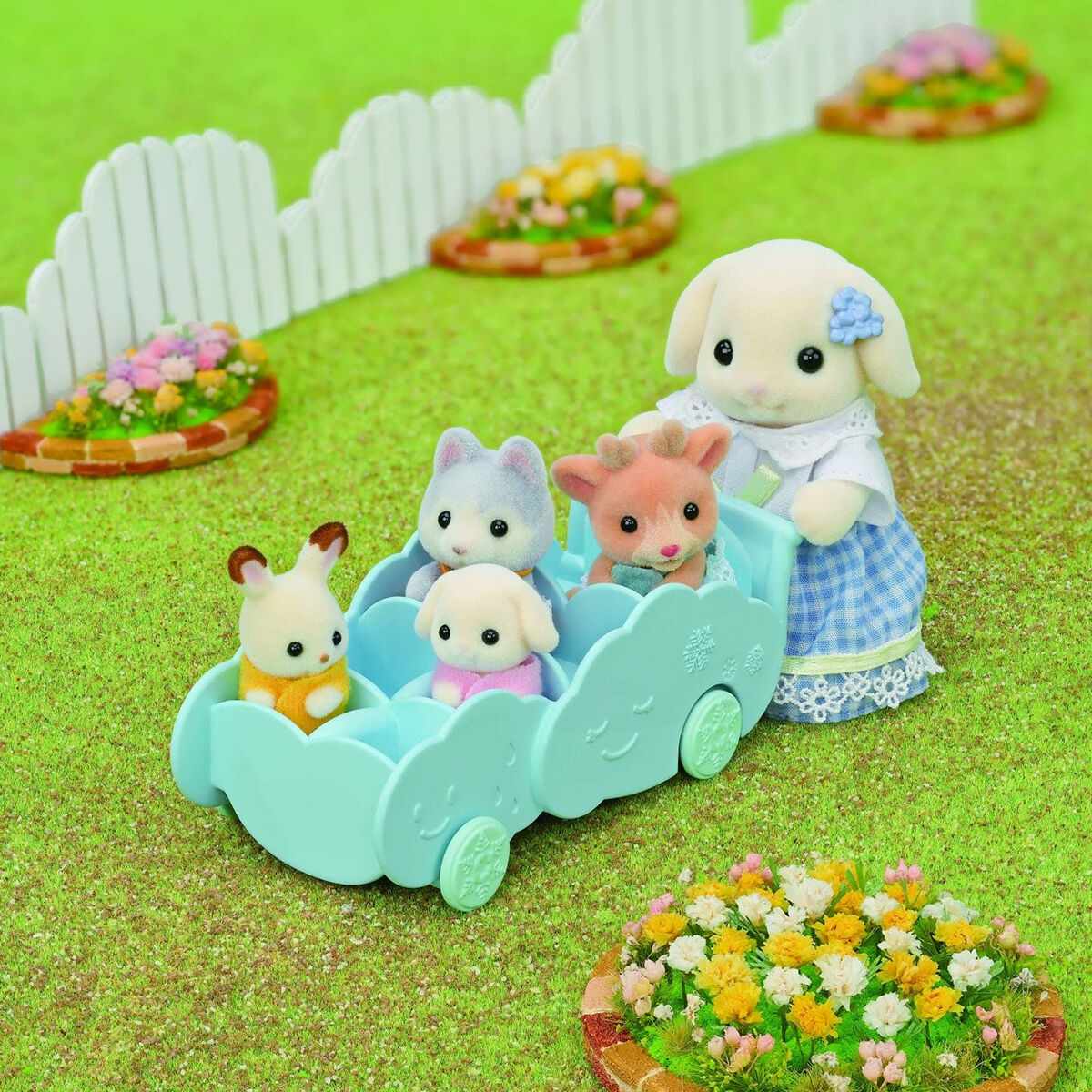 5744 Sylvanian Families Gökkuşağı Anaokulu Otobüsü (figürler dahil değil)+3 yaş