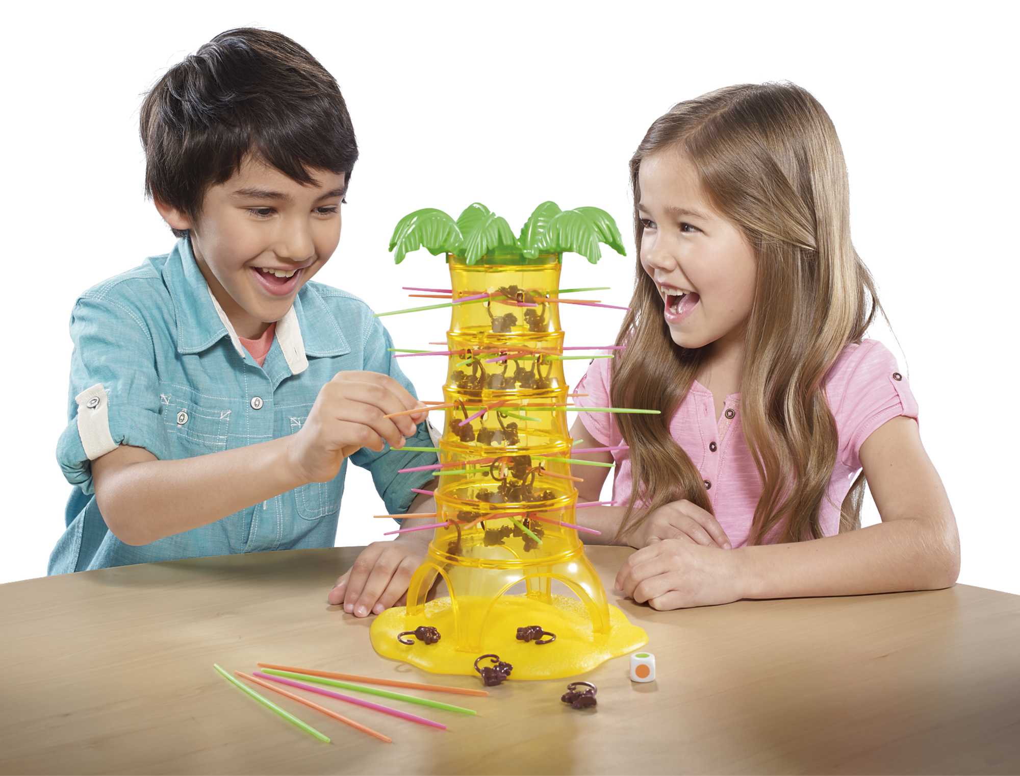Tumblin’ Monkeys Oyunu, Maymun Oyun Parçaları, Çubuklar ve Oyun ünitesi ile Birlikte Öğrenmesi Kolay, 5 Yaş ve Üzeri Çocuklar İçin Mattel Games 52563