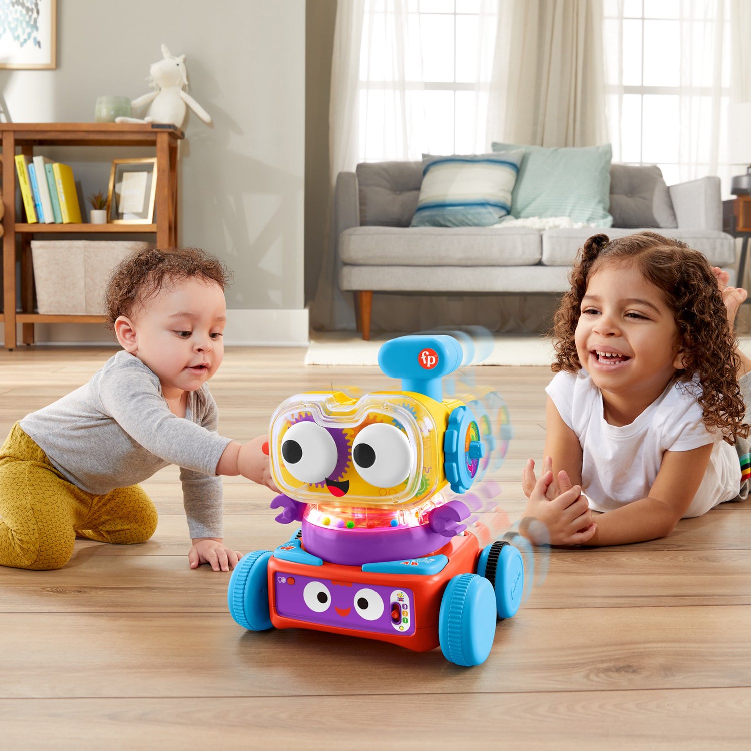 4'ü 1 Arada Eğlenceli Robot, Türkçe ve İngilizce Dil seçenekleri İle Işıklar, Müzik ve Eğitici İçerikler Sunar, 6 Ay ve Üzeri Bebekler İçin