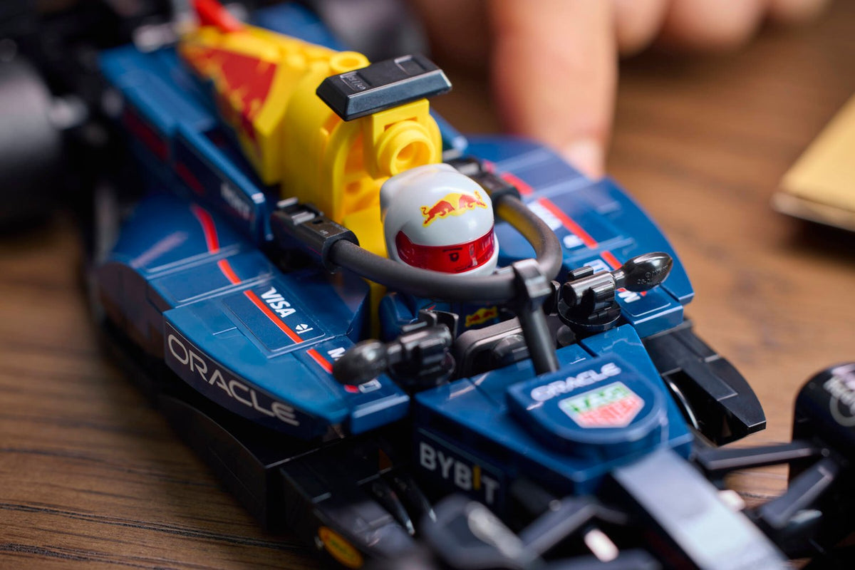 LEGO Speed Champions Oracle Red Bull Racing RB20 F1 Yarış Arabası 77243 - 251 Parça, 18+ Yaş Yetişkin Yapım Seti