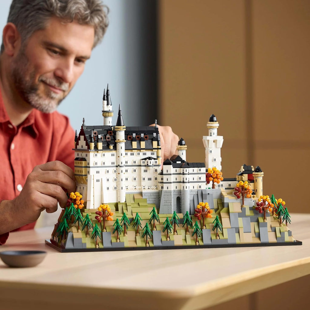LEGO Architecture Neuschwanstein Şatosu 21063 – 3455 Parça Yetişkin Yapım Seti