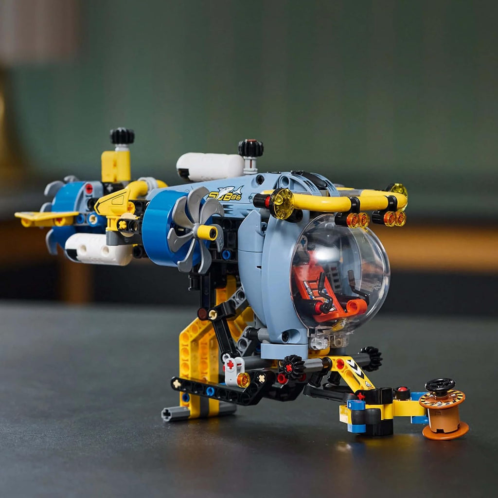 LEGO Technic Derin Deniz Araştırma Denizaltısı 42201 - 413 Parça +9 Yaş Yapım Seti