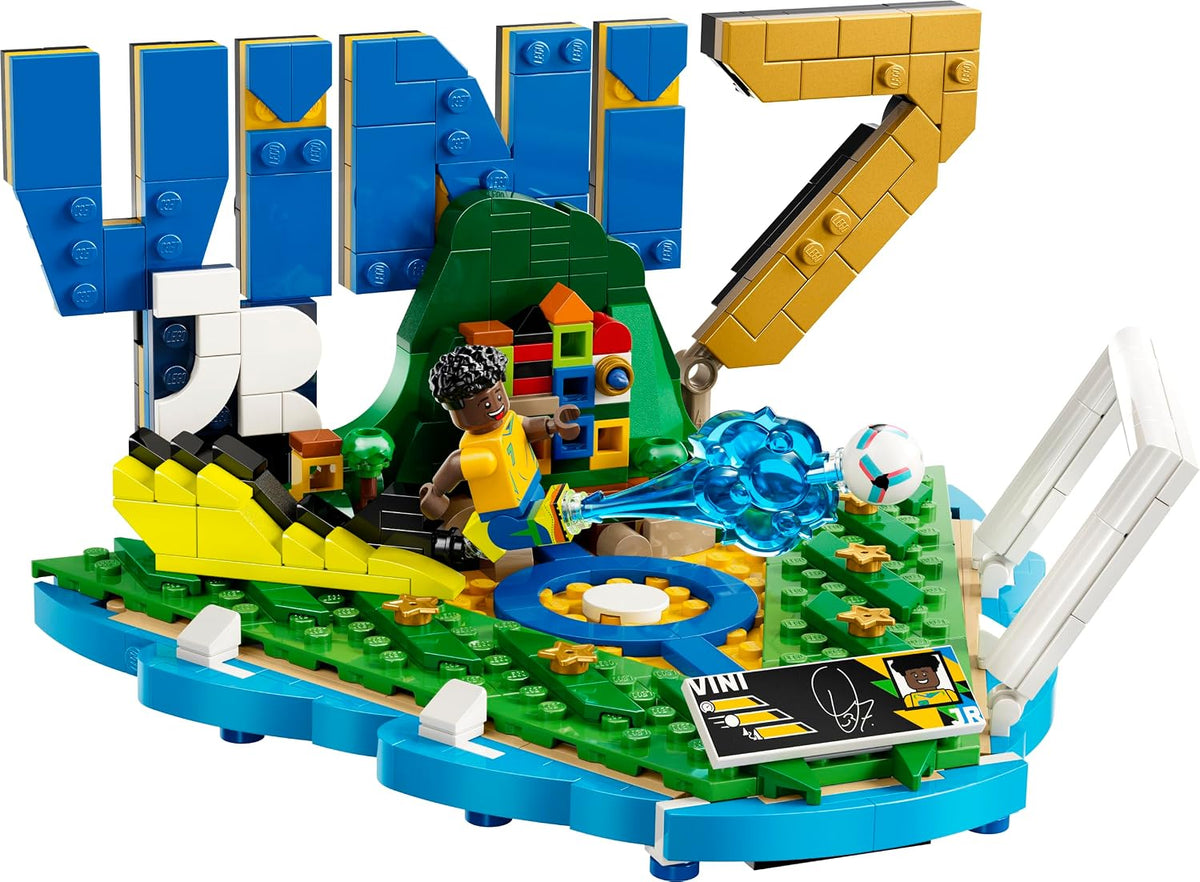 LEGO Editions Vini Jr. – Football Highlights 43027 | Vinicius Junior Futbol Sergilik Yapım Seti (510 Parça)