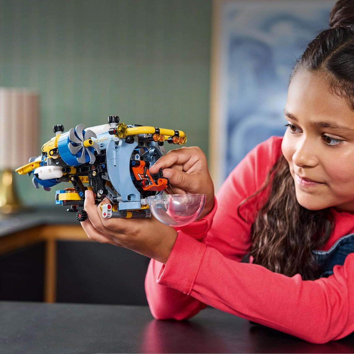 LEGO Technic Derin Deniz Araştırma Denizaltısı 42201 - 413 Parça +9 Yaş Yapım Seti