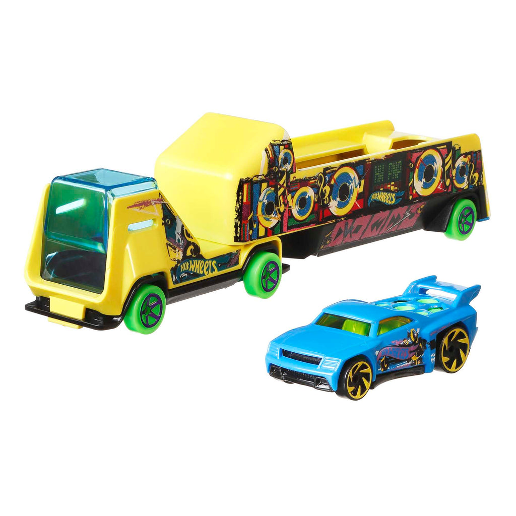 Hot Wheels Taşıyıcı Tırlar - Enerjik Ayrıntılarla Dolu Spor Arabalı Süper Tırlar - BDW51