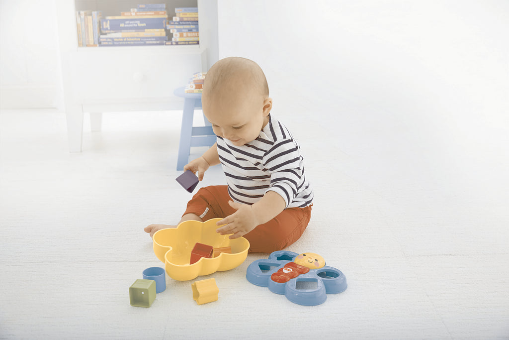 Fisher-Price Şekil Eşleştirme Arkadaşı Kelebek, 6 Bloklu, Şekil Eşleştirme Oyunu CDC22
