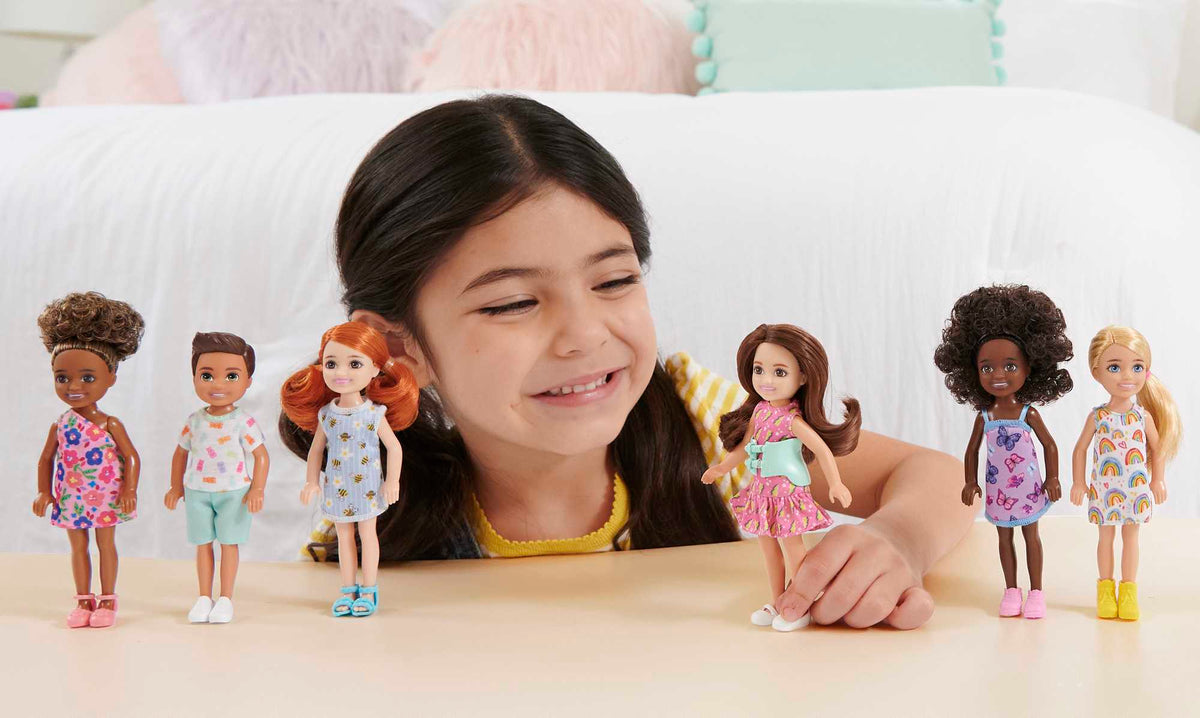 Barbie Chelsea Bebekler DWJ33