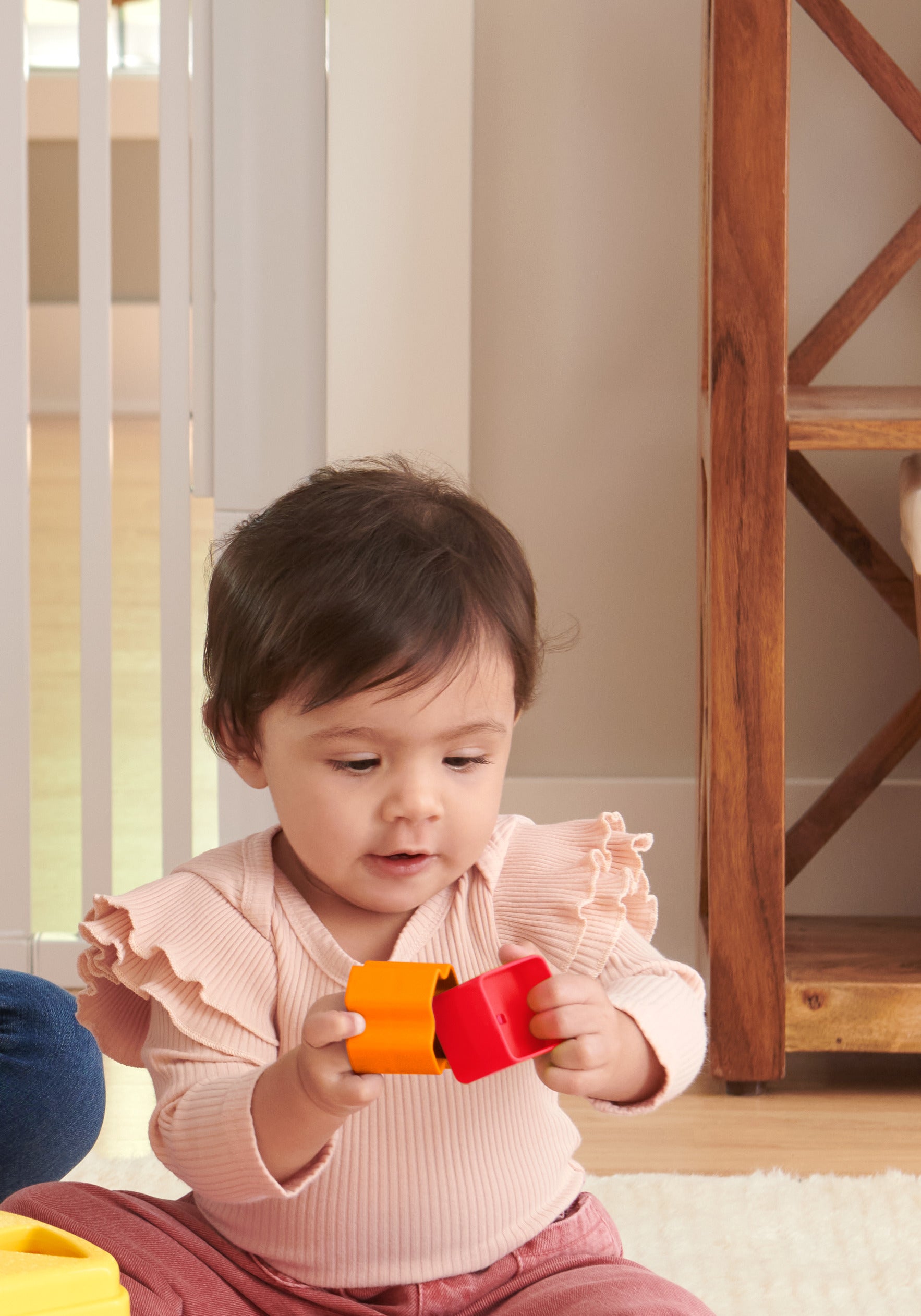 Fisher Price Renkli Bloklar, Kova ve 10 Adet Blok, Yerleştirme Oyunu