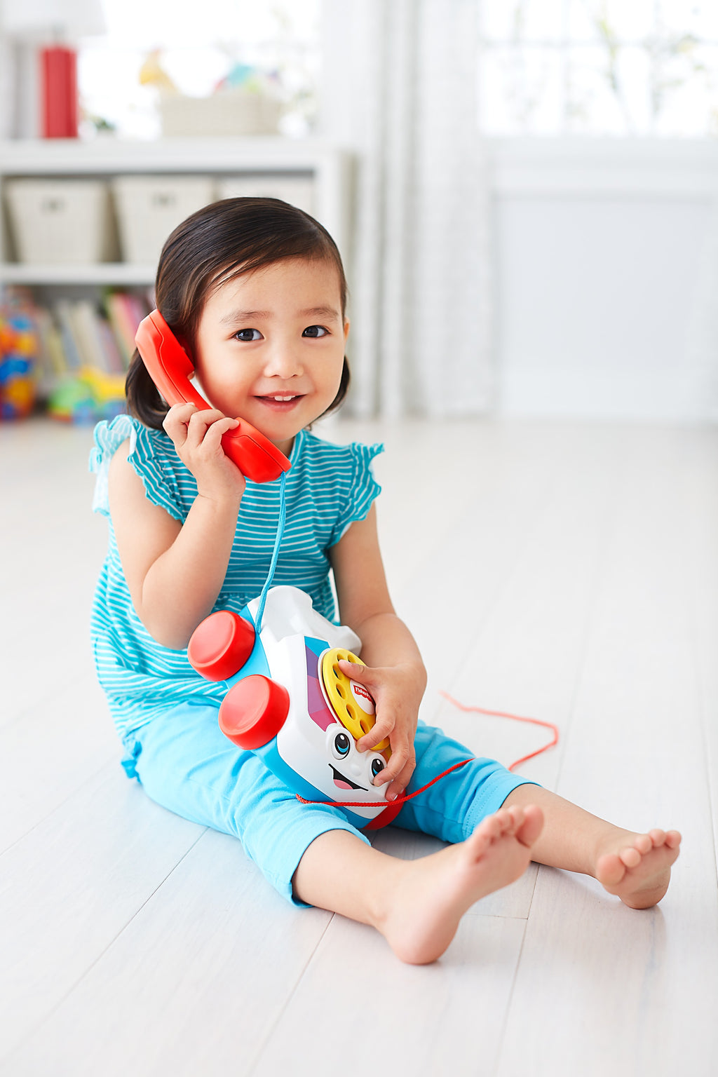 Fisher-Price Eğitici Geveze Telefon, Sürüklenebilir, Klasik, Çevirmeli Oyun Telefonu FGW66