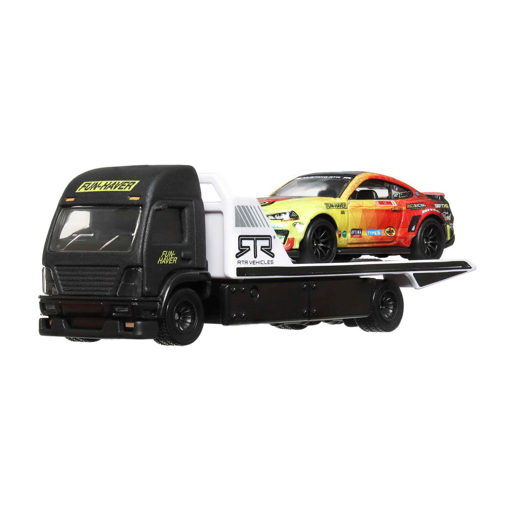 Hot Wheels® Team Transport kamyon ve yarış arabası, yarış koleksiyoncuları için hediye