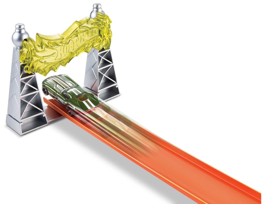 Hot Wheels Akrobasi Atlayışı Yarış Şeti Elektrik Kulesi FTH80