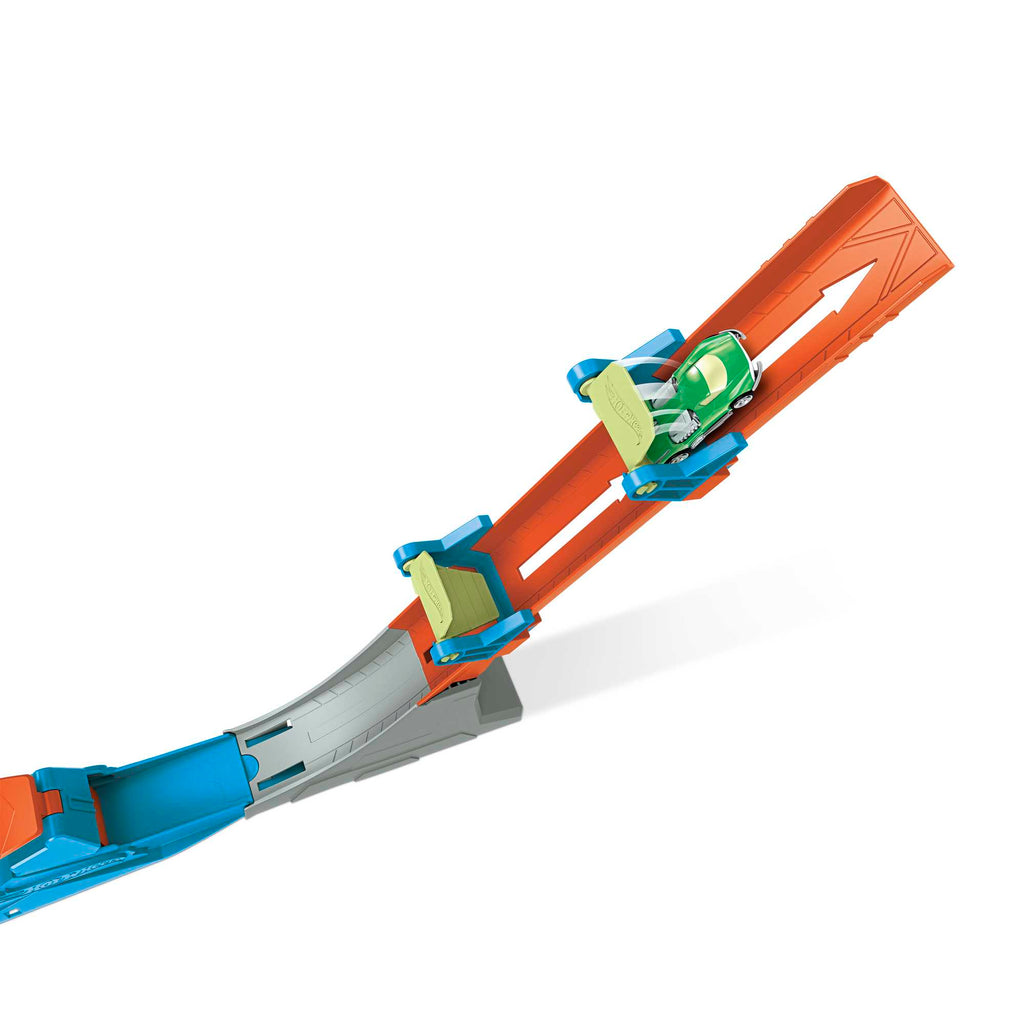 Hot Wheels Akrobasi Seti Serisi - Turuncu Pist, Fırlatıcılı Oyun Seti, FWM85