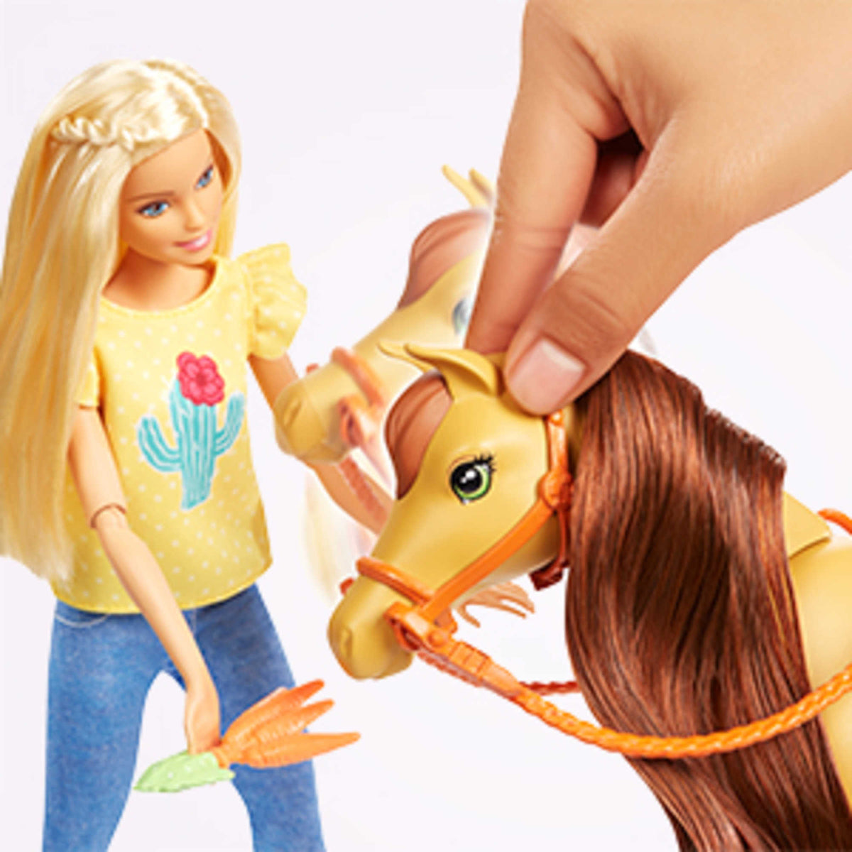 Barbie ve Chelsea Oyun Seti, Barbie Bebekler, 2 At ve 15'ten Fazla Aksesuar Dahil FXH15