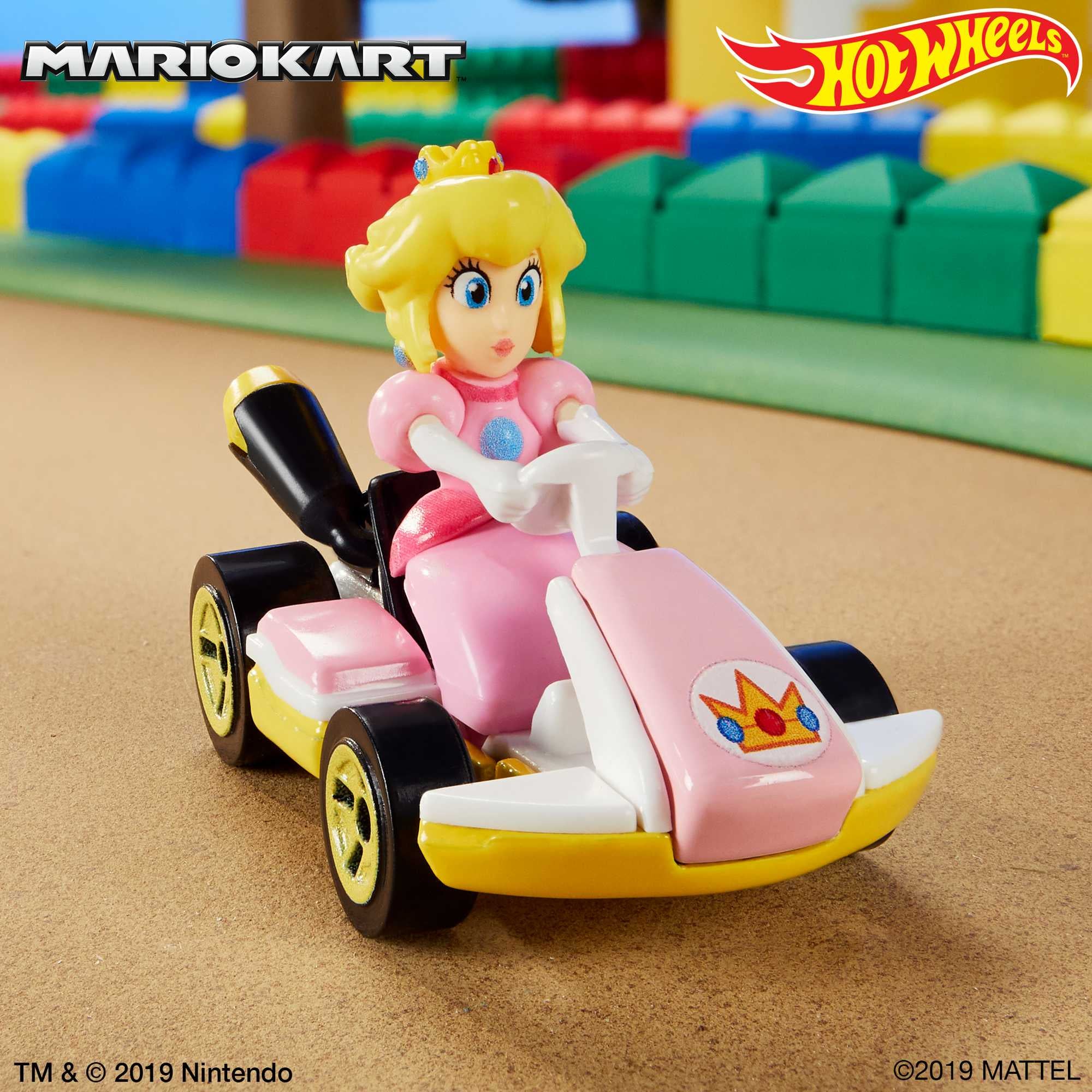 Hot Wheels Mario Kart Peach Standart Kart 1:64 Die-Cast Araba