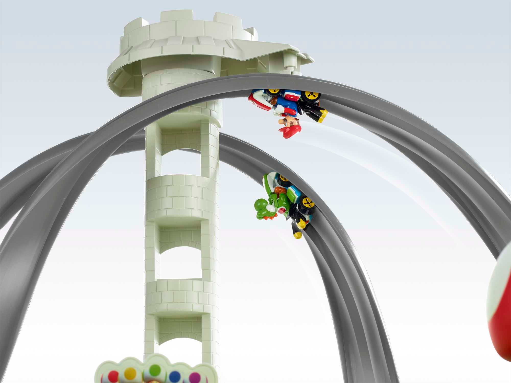 Hot Wheels Mario Kart Çılgın Dönüş Parkuru Yarış Seti GHK15
