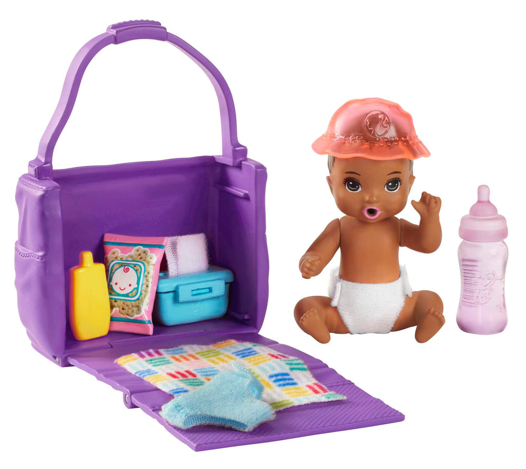 Barbie Bebek Bakıcısı Özellikli Minik Bebekler - Besleme ve Bez Değiştirme Oyun Seti GHV86