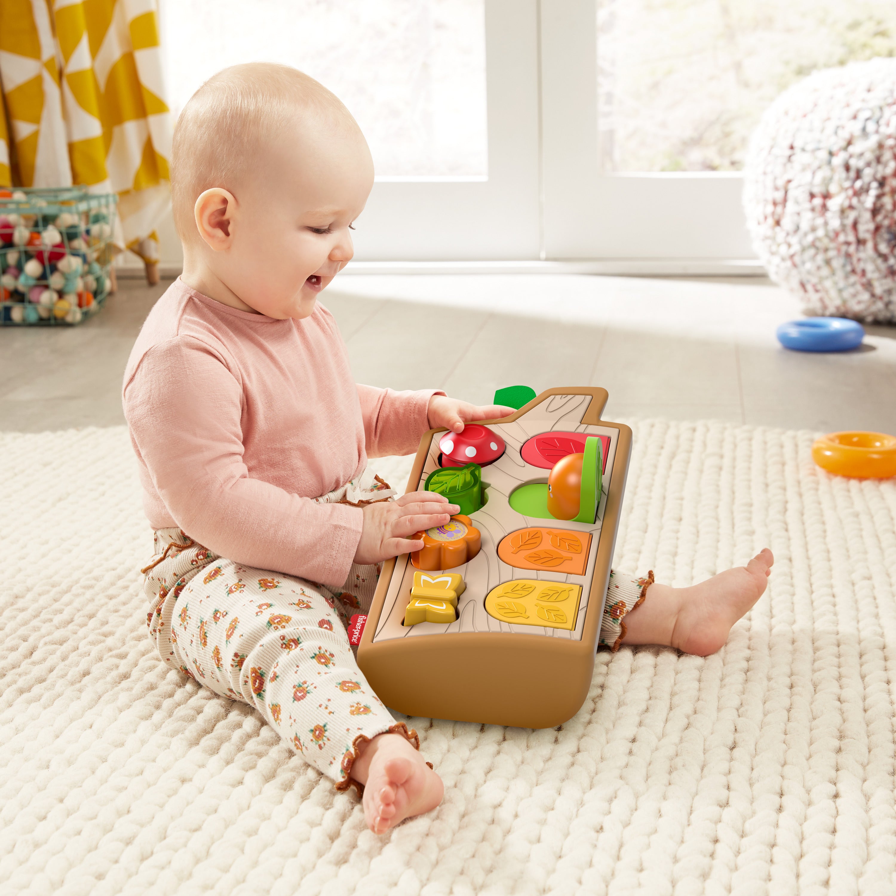 Fisher-Price Sürprizli Arkadaşlar, Kumaş Ayrıntılı, Ağaç Temalı Aktivite Oyuncağı, 9 Ay ve Üzeri Bebekler İçin GJW24