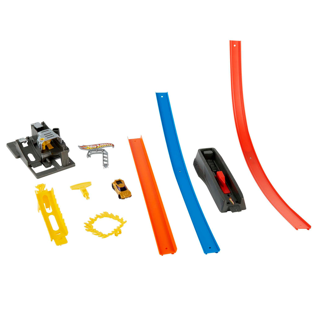 Hot Wheels Enerji Pisti Yarış Seti, Çift Çember ve 1 Hot Wheels Arabası İçerir, 5 Yaş ve Üzeri İçin GND92
