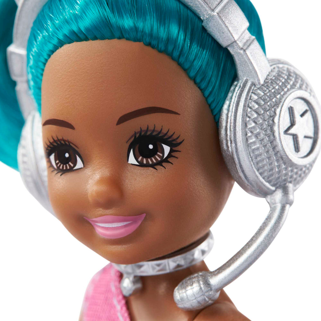 Barbie Chelsea Meslekleri Öğreniyor Bebek Serisi, Pop Star- Kariyer Temalı Kıyafeti ve Aksesuarları İle GTN89