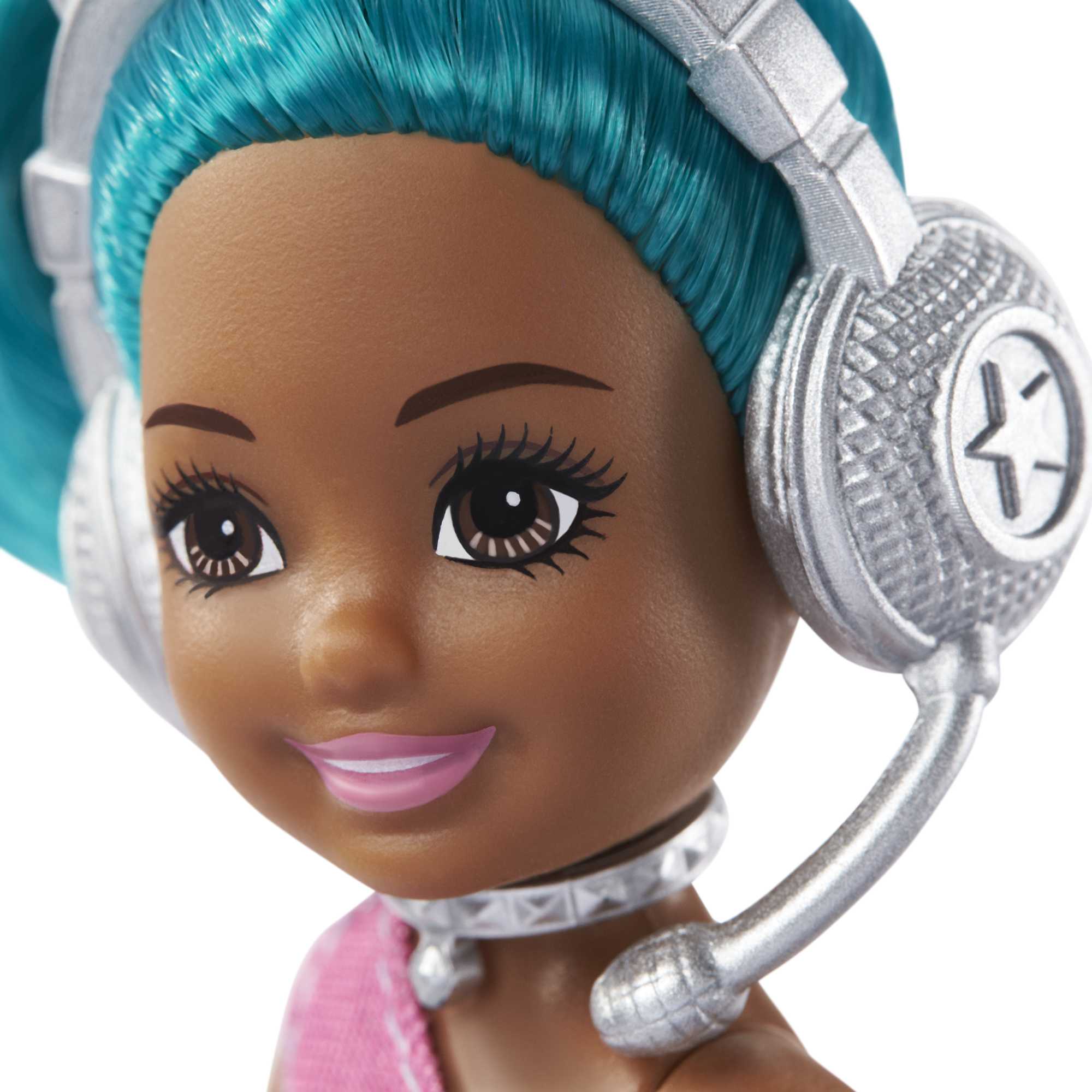 Barbie Chelsea Meslekleri Öğreniyor Bebek Serisi, Pop Star- Kariyer Temalı Kıyafeti ve Aksesuarları İle GTN89