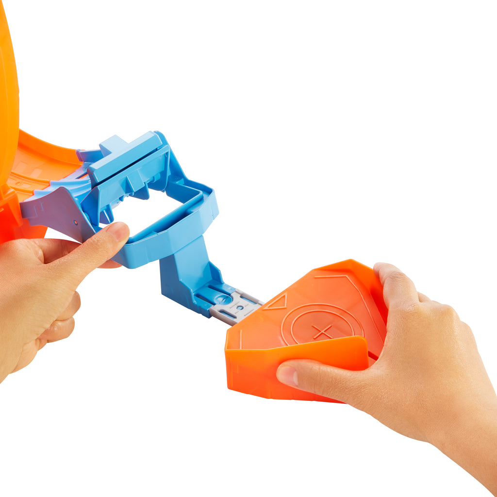 Hot Wheels® Döngü Göstergesi Parkuru Oyun Seti