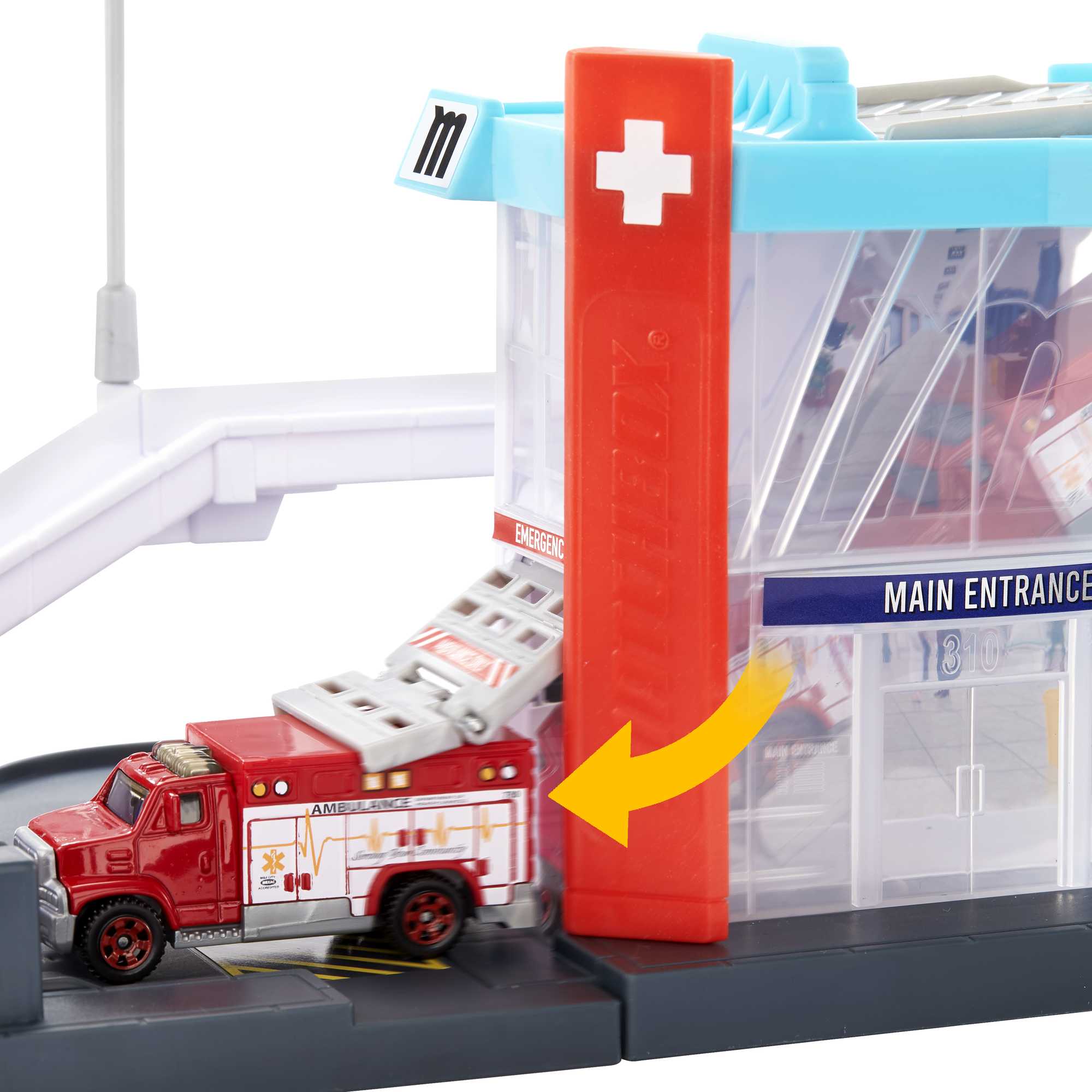 Matchbox Aksiyon Sürücüleri Kurtarma Helikopteri Oyun Seti, 1:64 Ölçekli 1 Adet Ambulans ve Araba Taşıyabilen, Dönen Pervaneli Helikopter İle GVY83