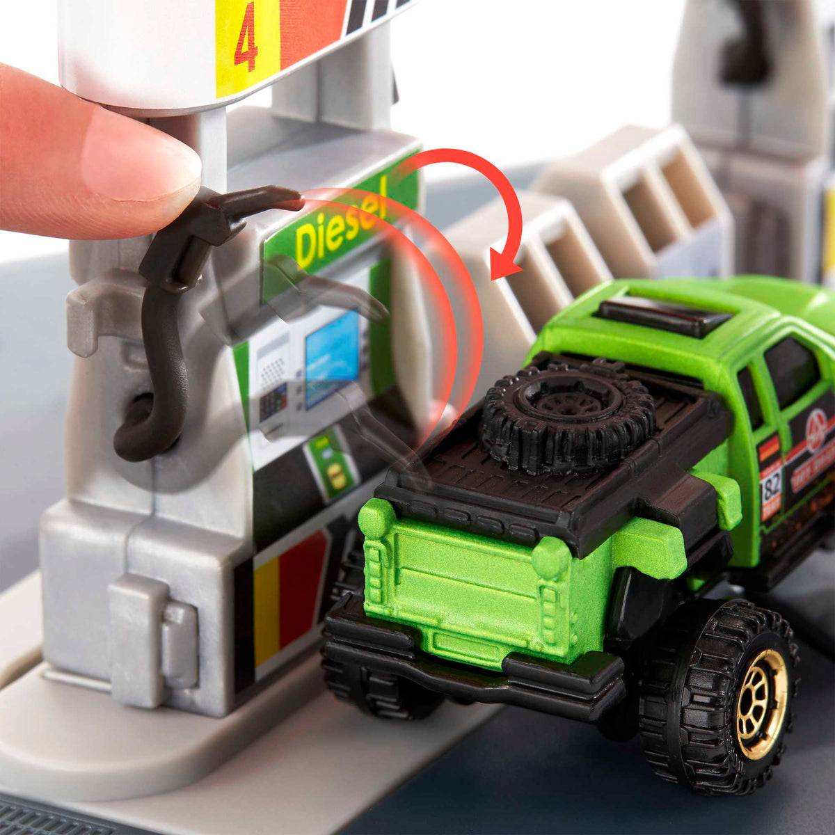 Matchbox Aksiyon Sürücüleri Benzin İstasyonu Oyun Seti, 1:64 Ölçekli 1 Adet Araç ve Basarak Çalıştırılan Benzin Pompası İle GVY84