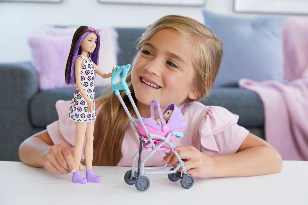 3 yaş ve üzeri çocuklar için Barbie® Skipper™ Bebek Bakıcısı™ oyun seti, bebek ve bebek arabası