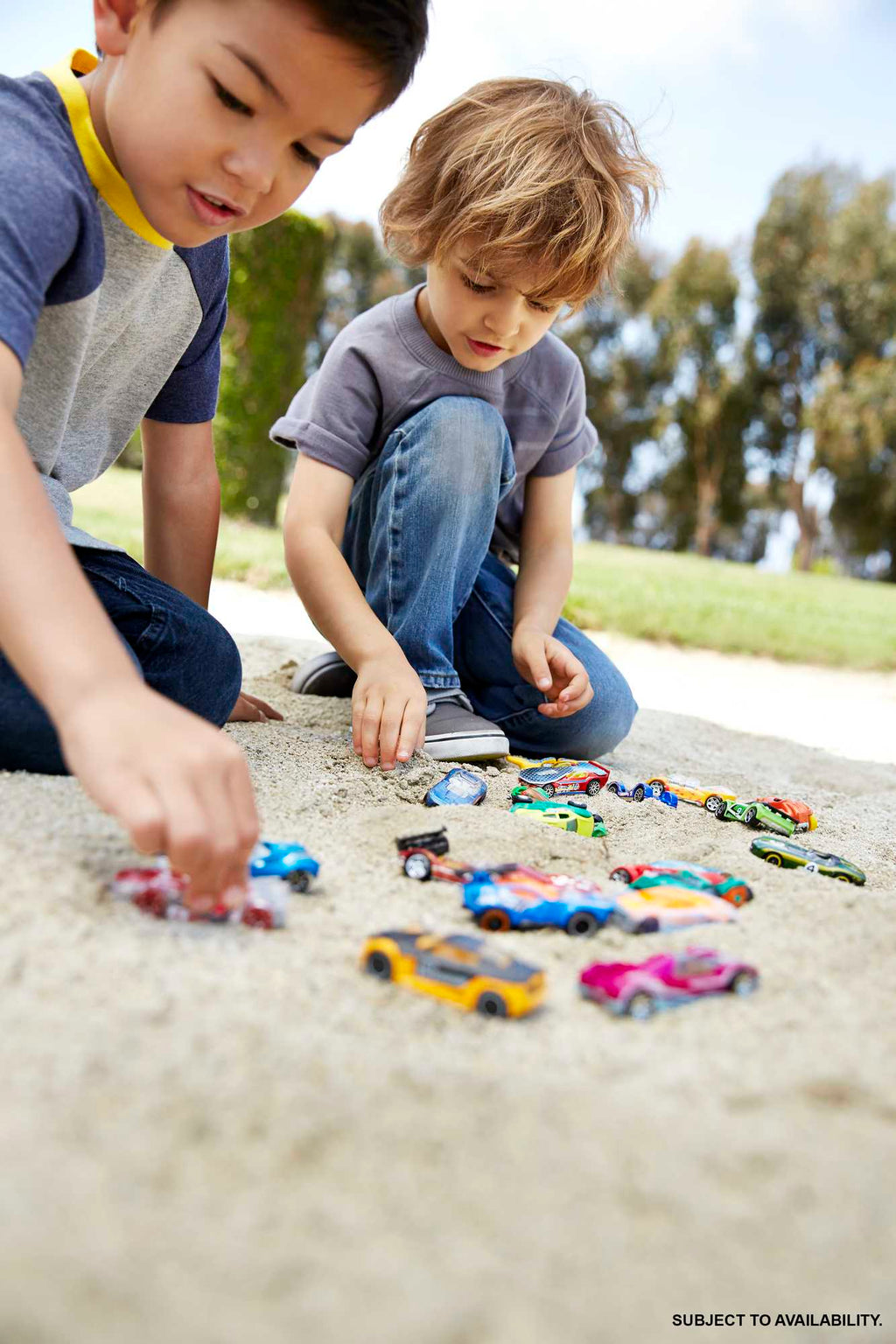 Hot Wheels Yirmili Araba Seti - Geniş Ürün Yelpazesi, Oyuncak Araba Koleksiyonu, 1:64 Ölçek H7045