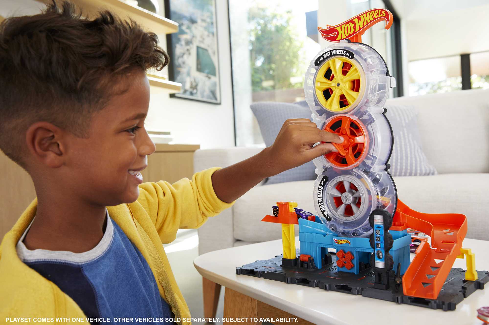Hot Wheels™ City Tekerlek Kulesi™ oyun seti, 4-8 yaş arası çocuklar için hediye