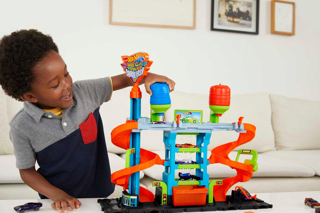 Hot Wheels™ City Mega Araba Yıkama ile 1 adet Renk Değiştiren Arabalar™ aracı, çocuklar için oyuncak