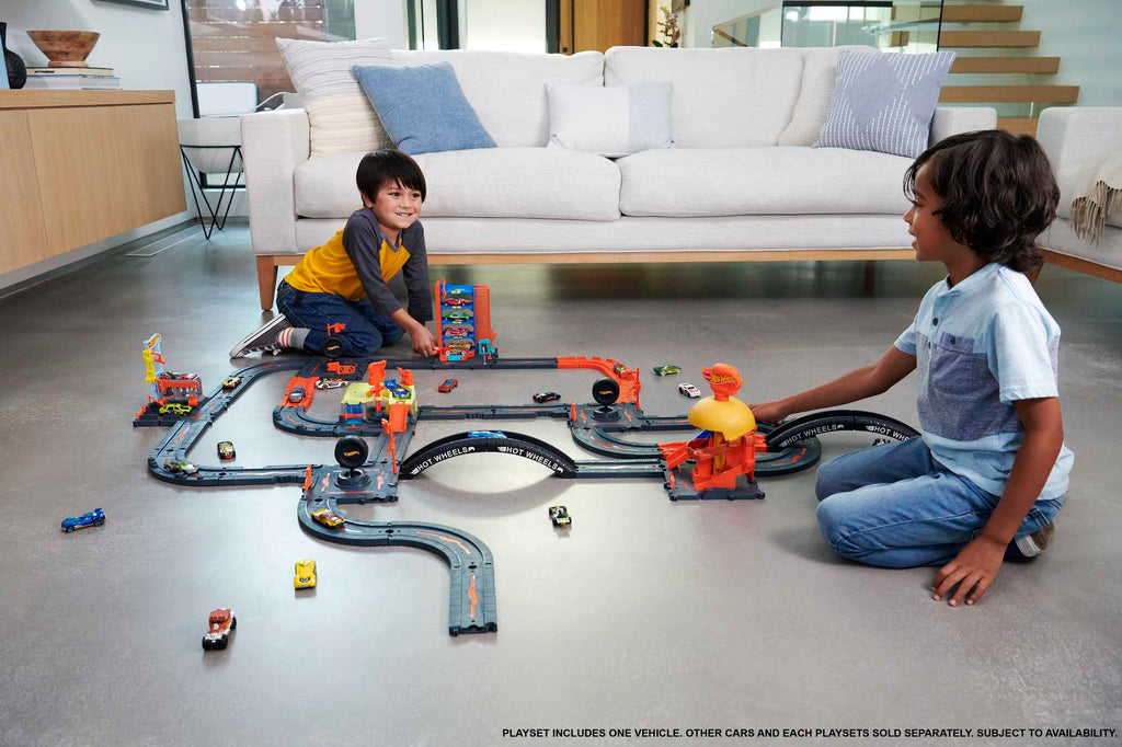 HOT WHEELS® Şehir Hayatı Pist Seti Serisi