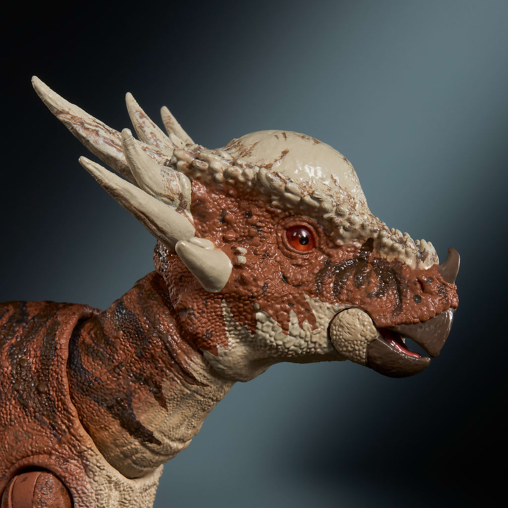 Jurassic World Hammond Koleksiyonu dinozor figürleri, benzersiz ayrıntılara ve eklem noktalarına sahip 10 cm'lik figürler
