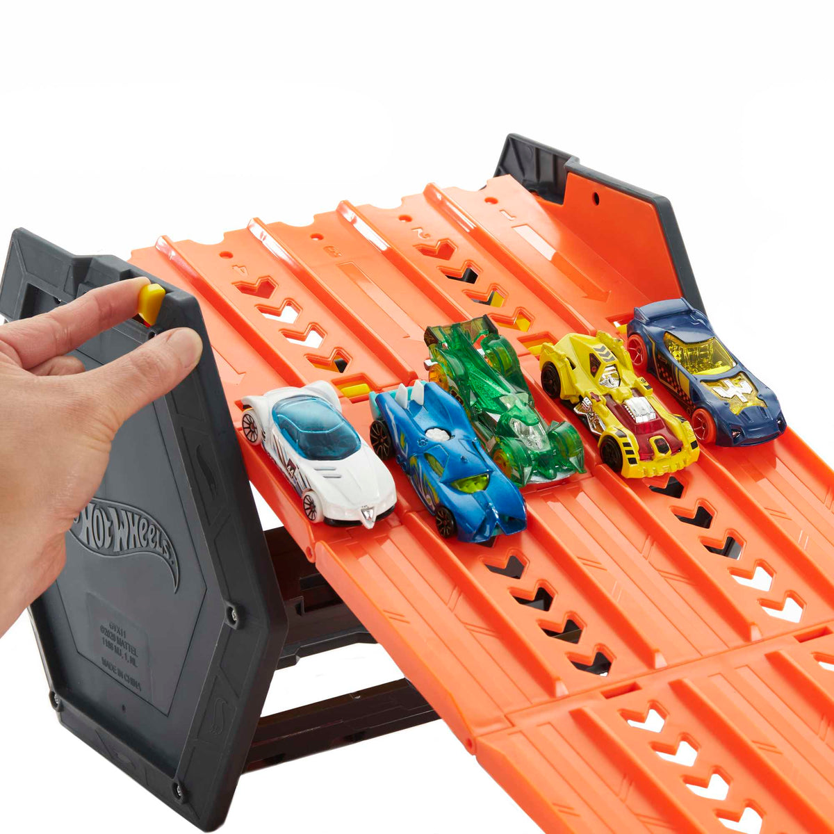 Hot Wheels® Kıvrılan Yarış Pisti™