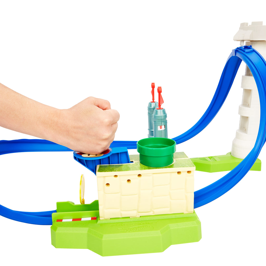 HOT WHEELS™ MARIO KART™ Keskin Dönüşler™ Pist Seti