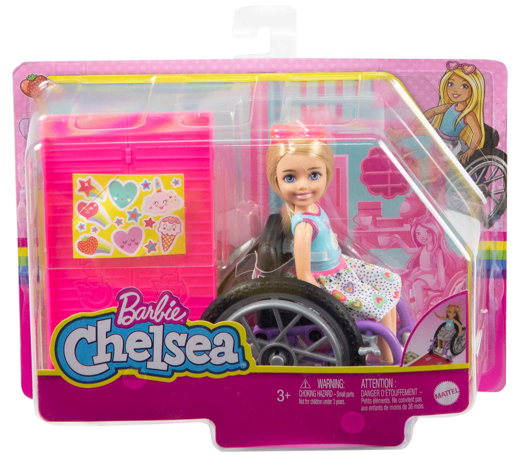 Barbie Chelsea Tekerlekli Sandalyeli Bebek - Rampalı, Çıkartmalı Set - 3 Yaş ve Üzeri