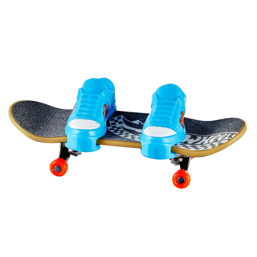 Hot Wheels Skate Parmak Kaykay ve Ayakkabı Paketleri, Tony Hawk parmak kaykayı ve kaykay ayakkabıları, çocuklara uygun oyuncak (Stilleri değişiklik gösterebilir.)
