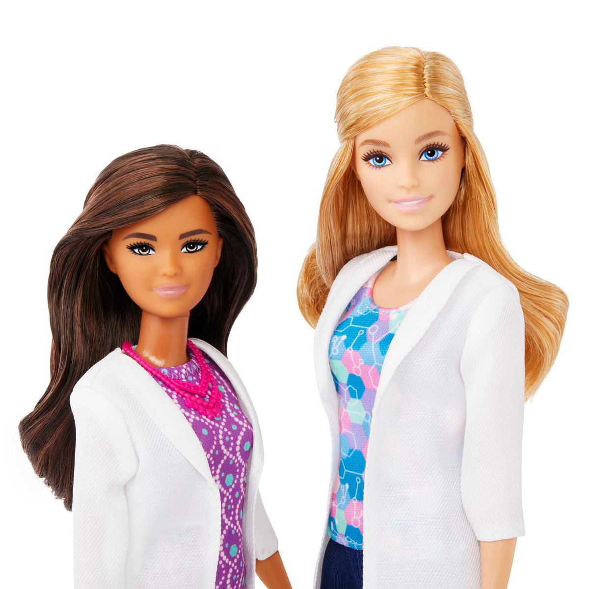 Barbie® Bilim Laboratuvarı oyun seti, 2 bebek, laboratuvar tezgahı ve 10'dan fazla aksesuar