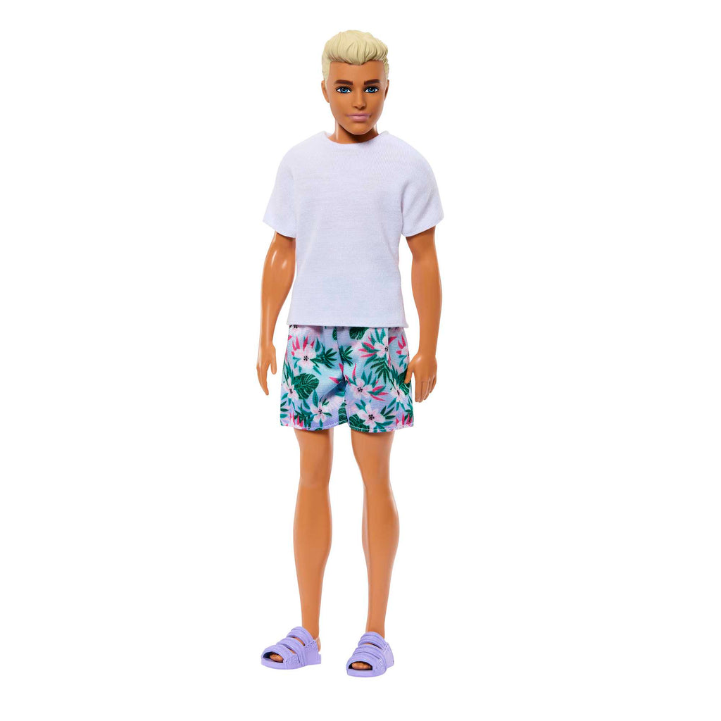 Giysiler ve aksesuarlarla Barbie® ve Ken® kıyafet seti