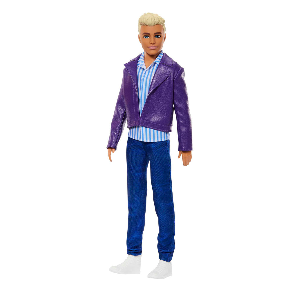 Giysiler ve aksesuarlarla Barbie® ve Ken® kıyafet seti