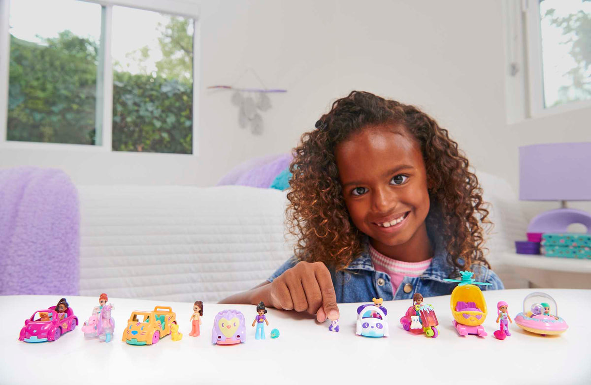 Polly Pocket Muhteşem Araçlar Buzlu Şeker Arabası, Mini Bebek, Kutup Ayısı Figürü ve Metal Araç