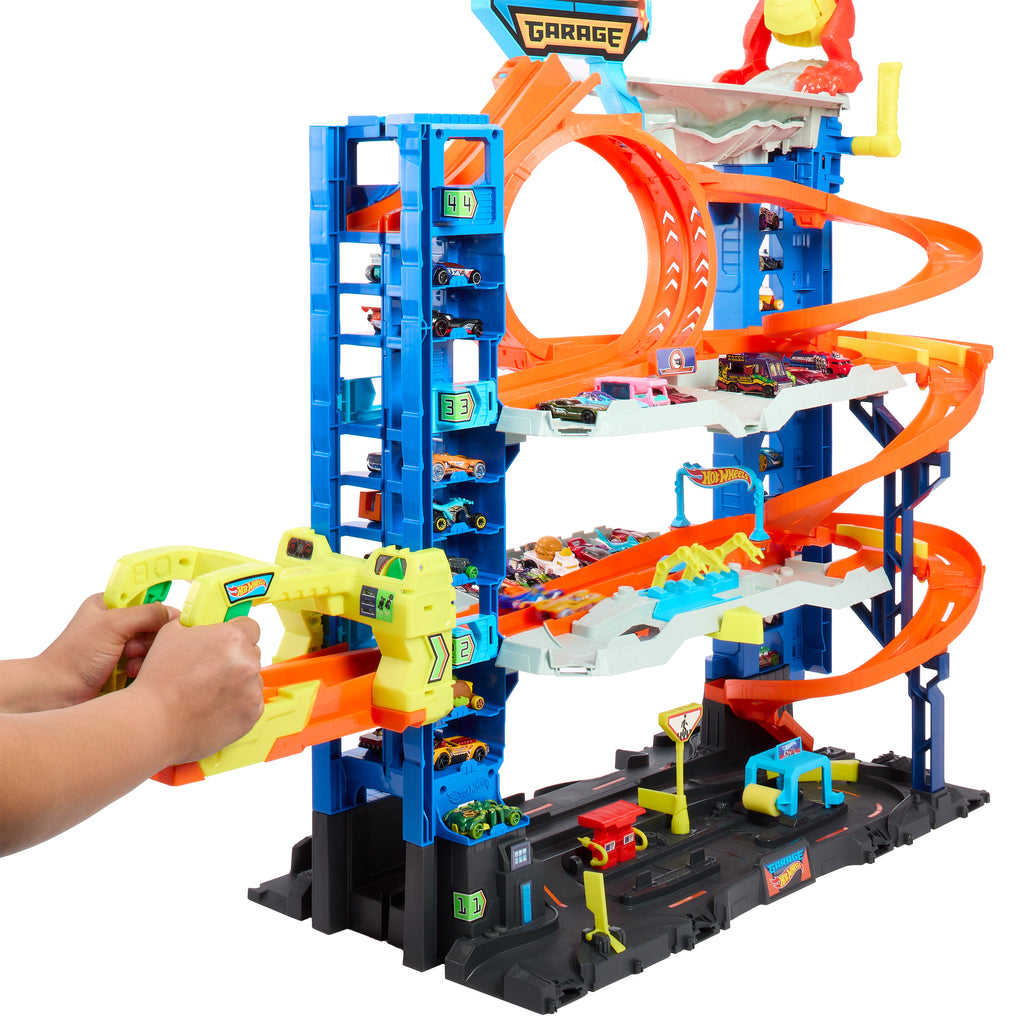 2 Metal Araba ve 50'den Fazla Arabalık Oyuncak Otoparkı içeren Hot Wheels™ Şehri Yeni Ultimate Garaj Oyun Seti
