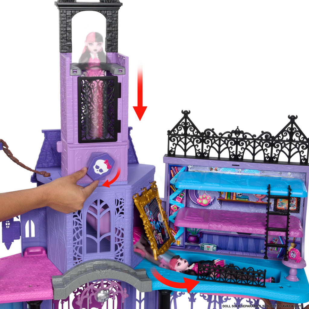 35'ten fazla mobilya ve aksesuarıyla Monster High Lise Oyun Seti