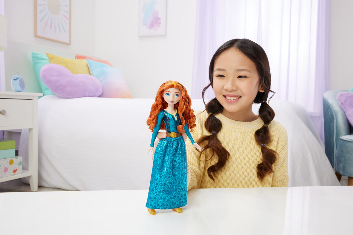 Disney Prenses Merida Işıltılı Moda Bebeği